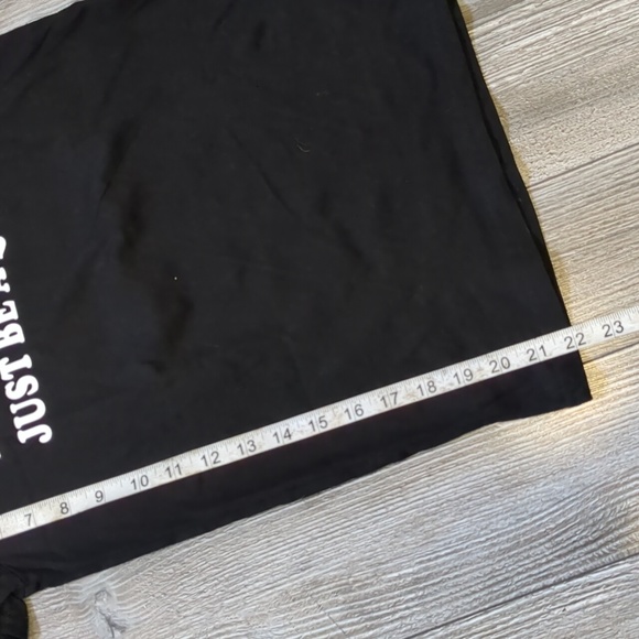 Don't Be a Drag Just be a Queen Pride Top XS - Picture 3 of 3